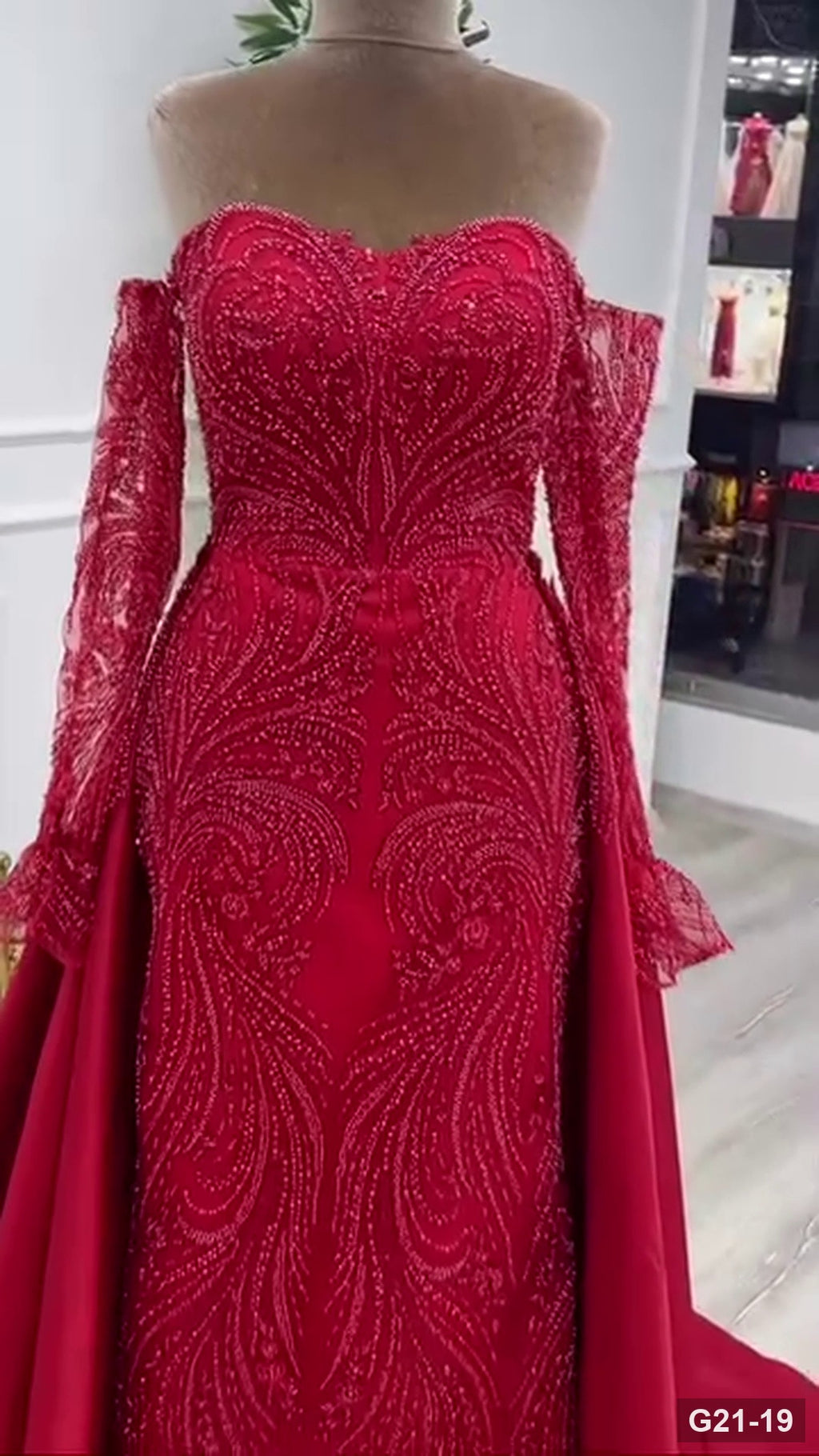 G21-019 Kızıl Kırmızı Prenses Model nişanlık Ana Temiz Kadraj