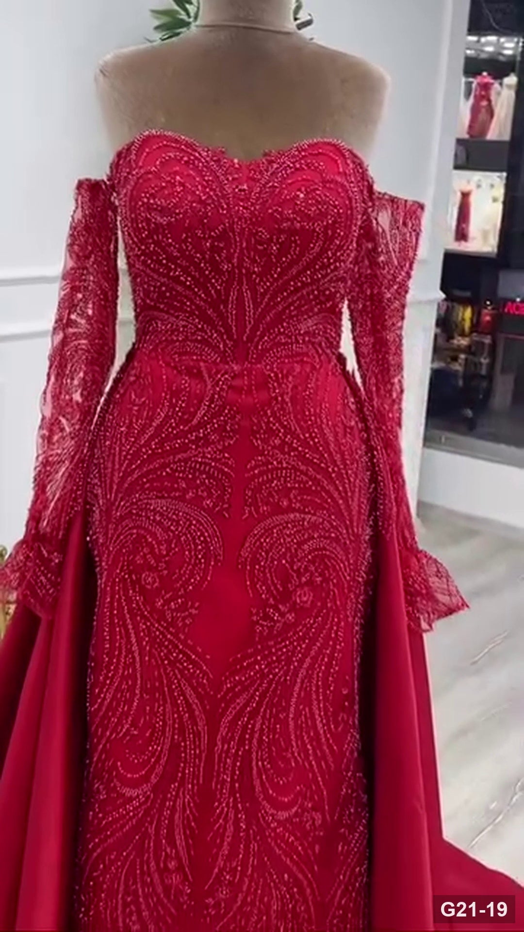 G21-019 Kızıl Kırmızı Prenses Model nişanlık Ana Temiz Kadraj